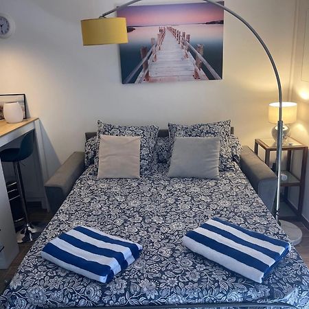 Joli Studio Vue Mer, Piscine, Tennis, Parking Antibes Kültér fotó
