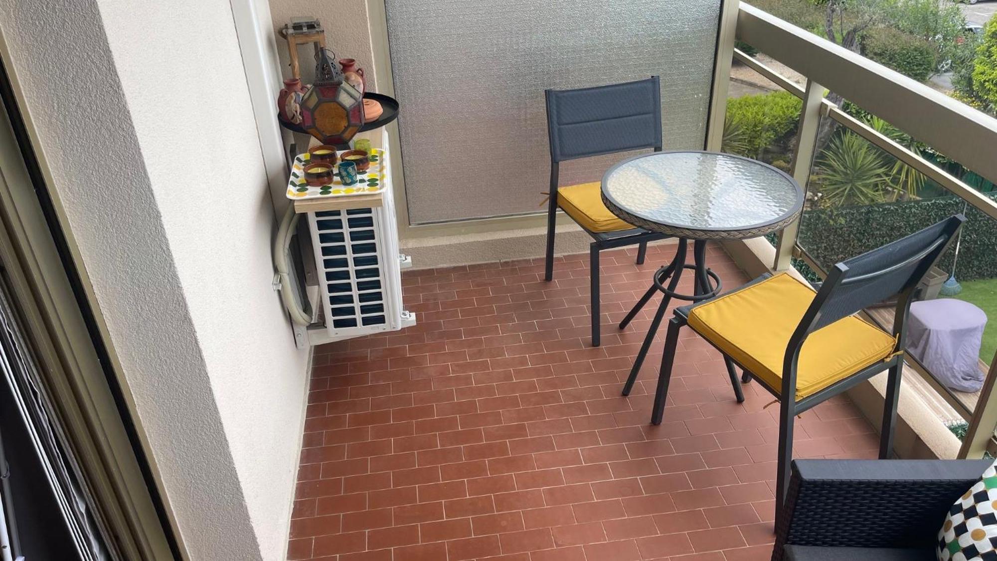 Joli Studio Vue Mer, Piscine, Tennis, Parking Antibes Kültér fotó